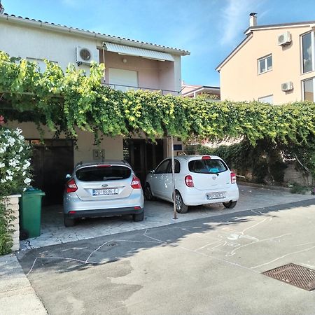 Apartments Mirijana プーラ エクステリア 写真