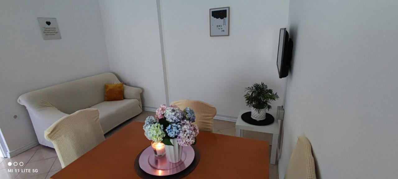 Apartments Mirijana プーラ エクステリア 写真