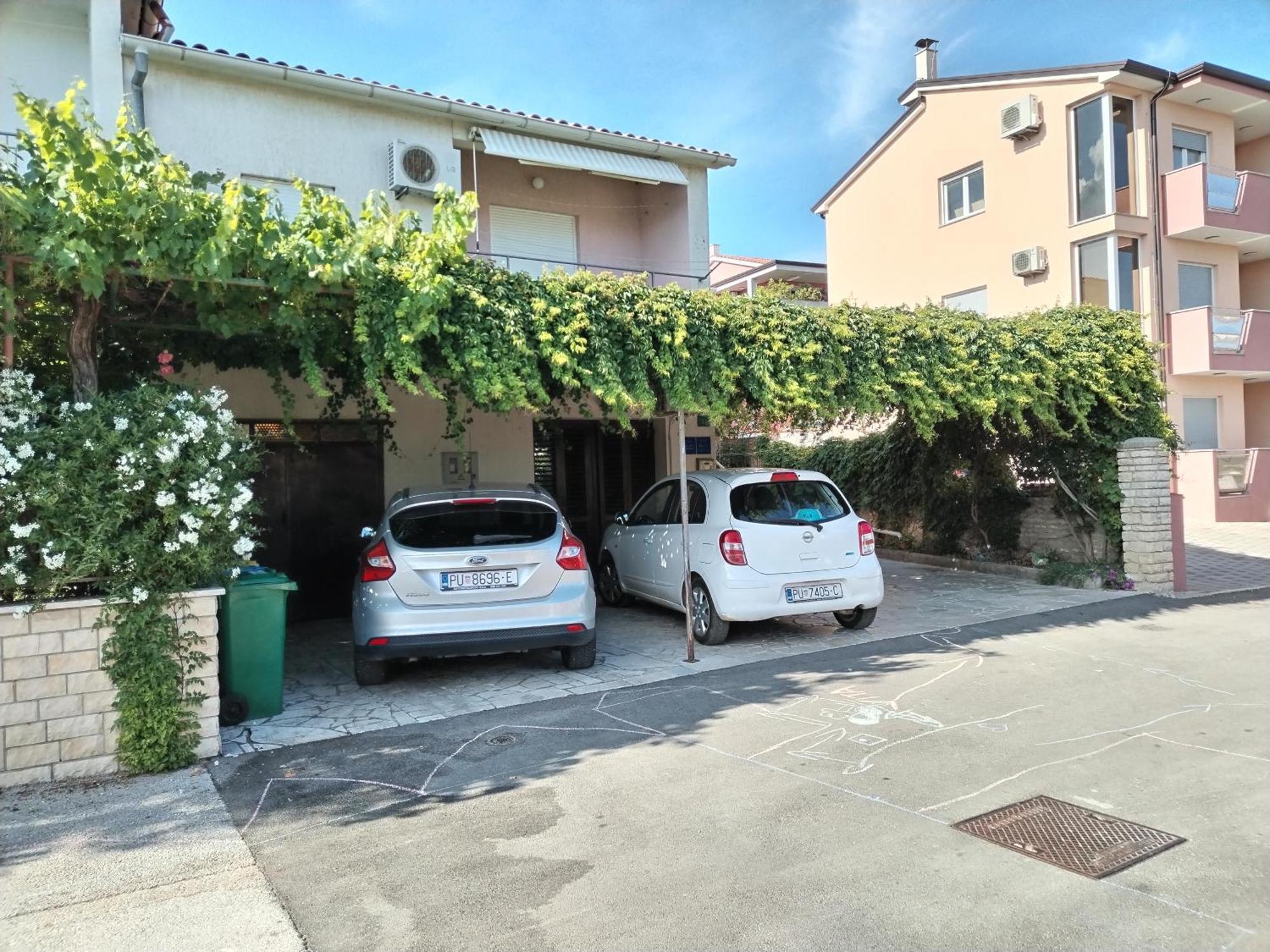 Apartments Mirijana プーラ エクステリア 写真