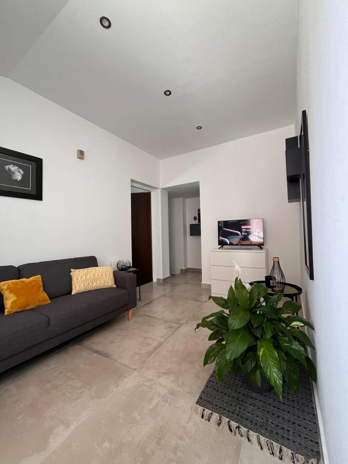 Apartments Mirijana プーラ エクステリア 写真