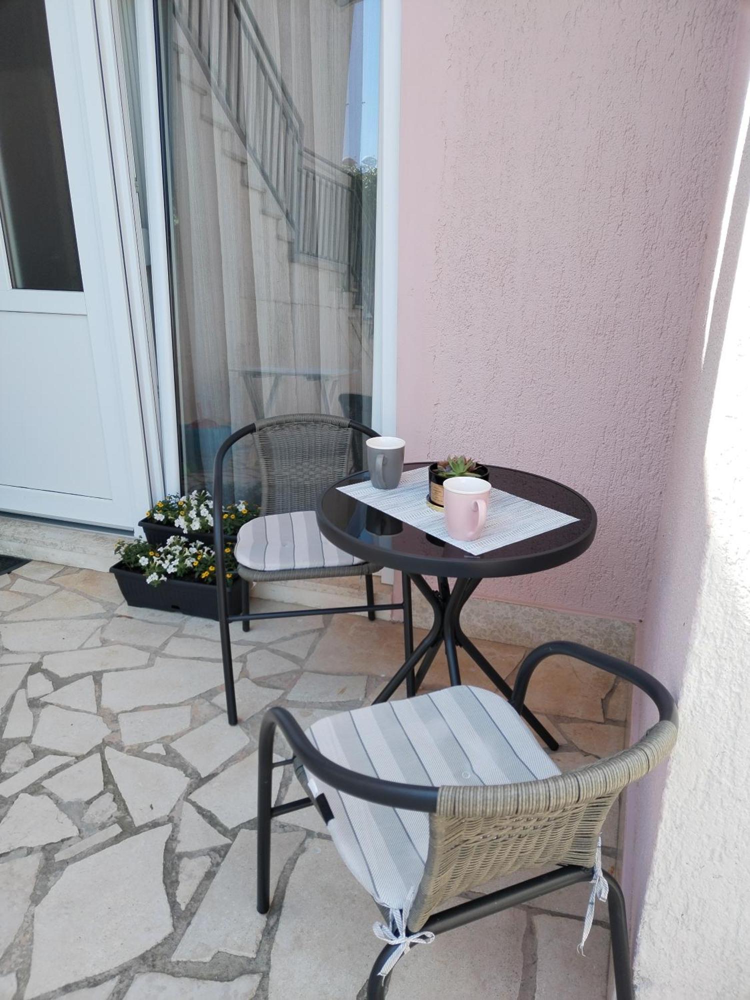 Apartments Mirijana プーラ エクステリア 写真